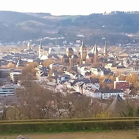 Ferienwohnungen Petrisberg 特里尔 外观 照片