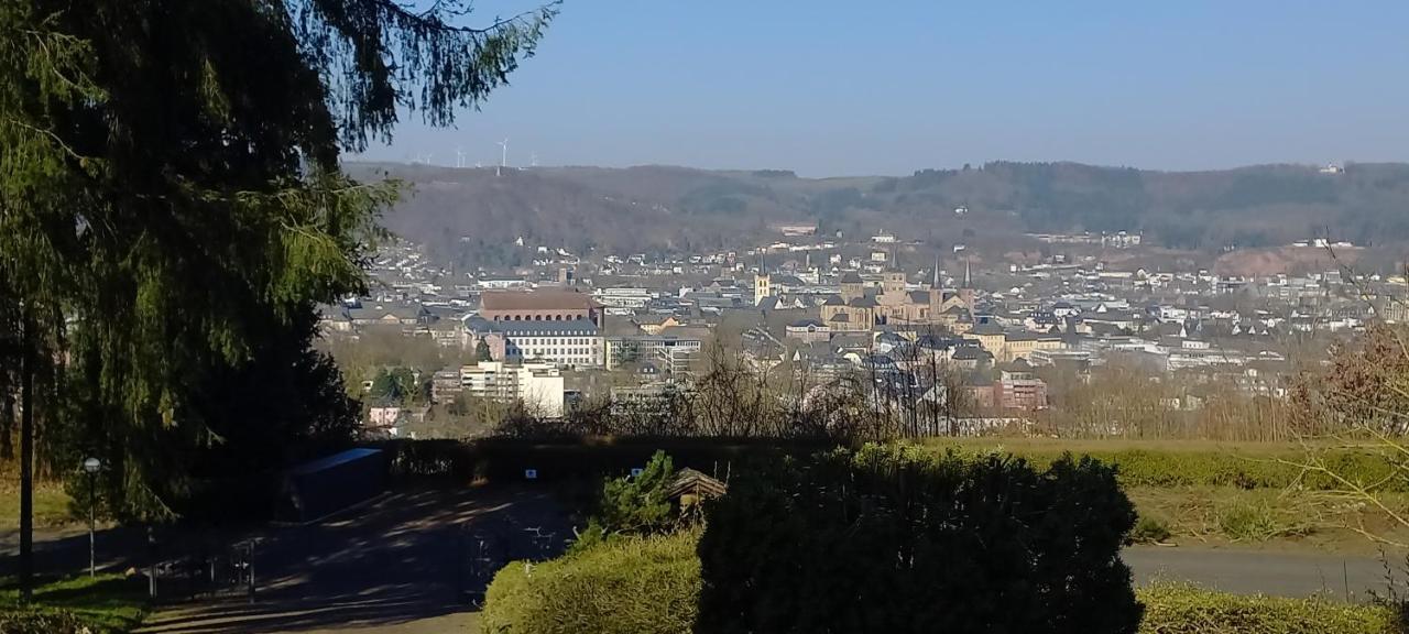 Ferienwohnungen Petrisberg 特里尔 外观 照片