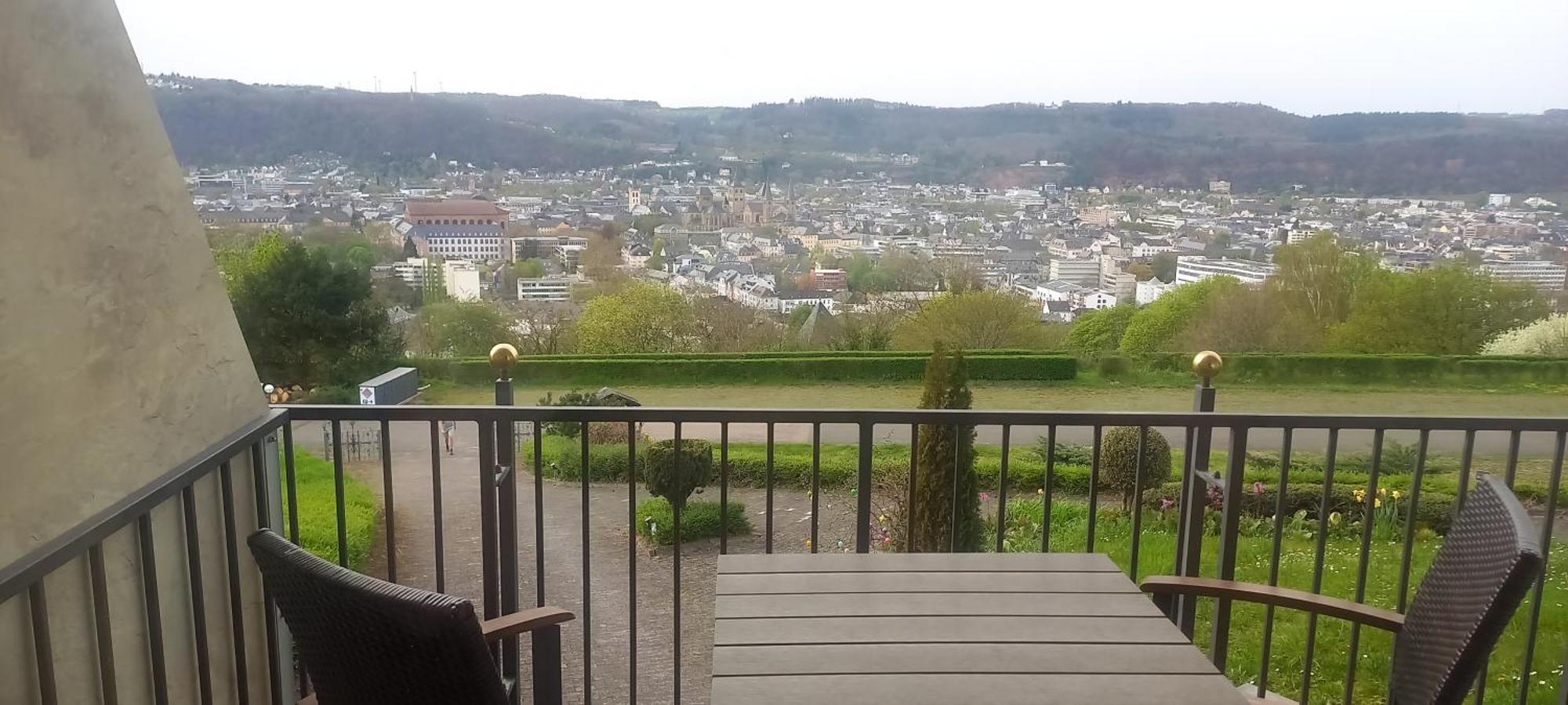 Ferienwohnungen Petrisberg 特里尔 客房 照片